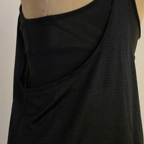 Lululemon Pushing Limits Shelf Bra Tank black w/ micro dots sz 8 perfect cond - Picture 4 of 9